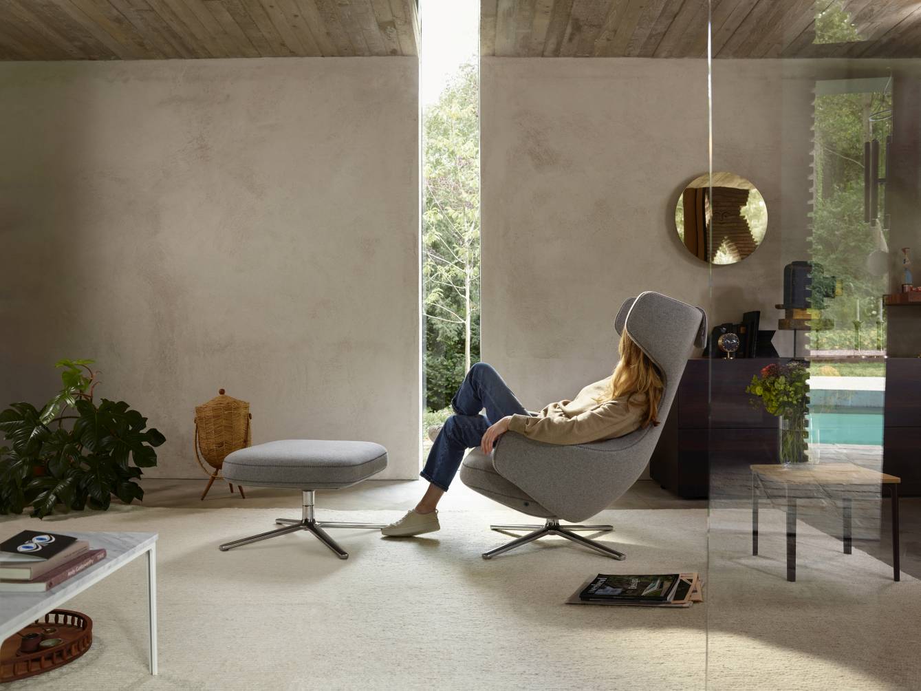 Grand Repos Sessel  + Ottoman Vitra Poliert Nubia Elfenbein / Perle