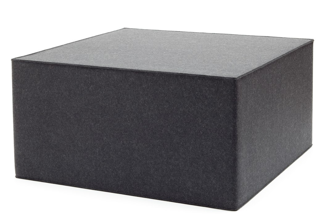Grauer Big Quart Sitzhocker von Hey Sign aus Filz, quadratisch und modern für Wohnzimmer.