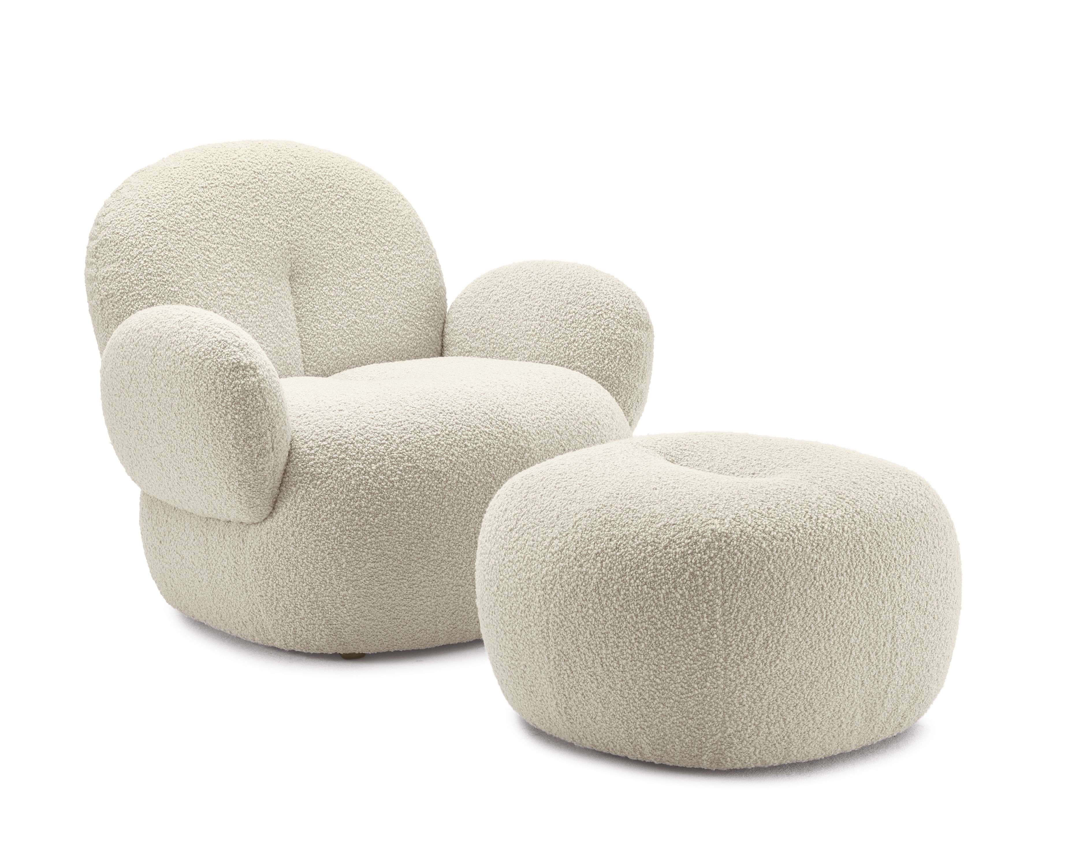 Nana Sessel und Polsterhocker von Freifrau Manufaktur in hellem Bouclé-Stoff, modernes Wohnzimmer Design.