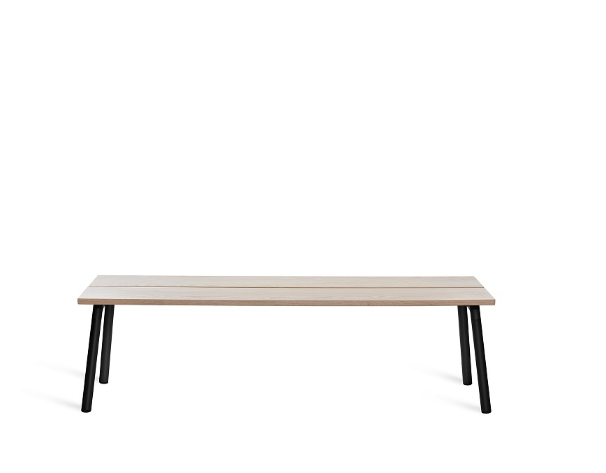 Run Bench 3-Sitzer Bank von Emeco: Moderne Sitzbank aus Esche mit schwarzem Gestell.
