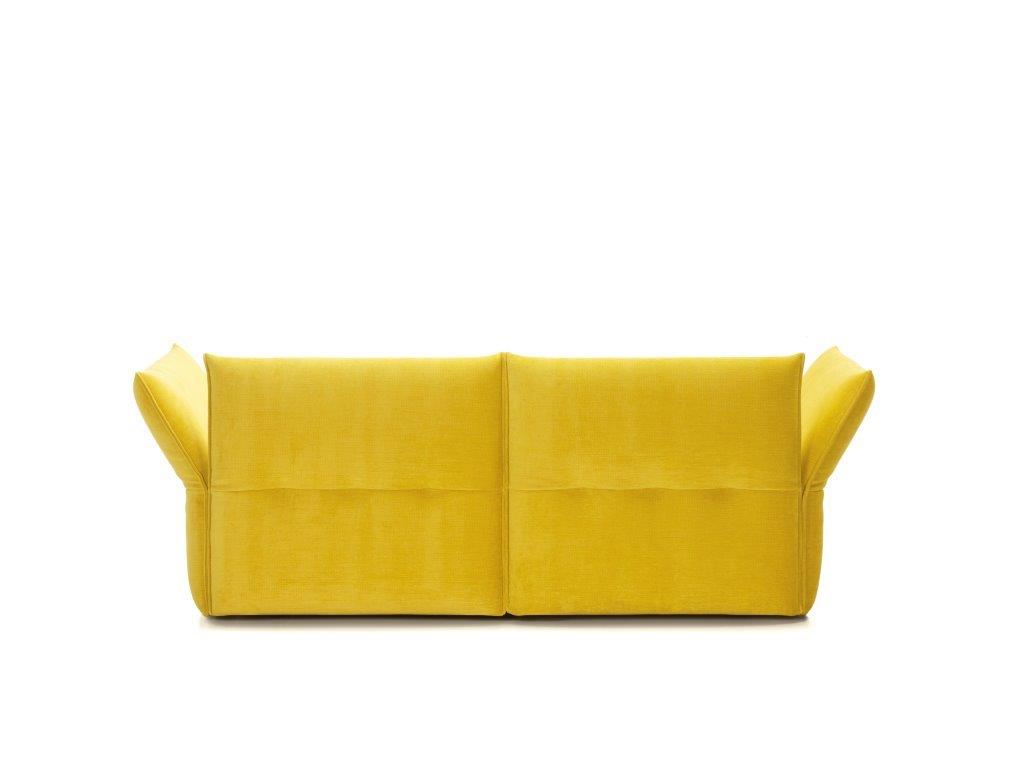 Gelbes Mariposa Sofa von Vitra, ein modernes 2,5-Sitzer Sofa für Wohnzimmer und Lounge.