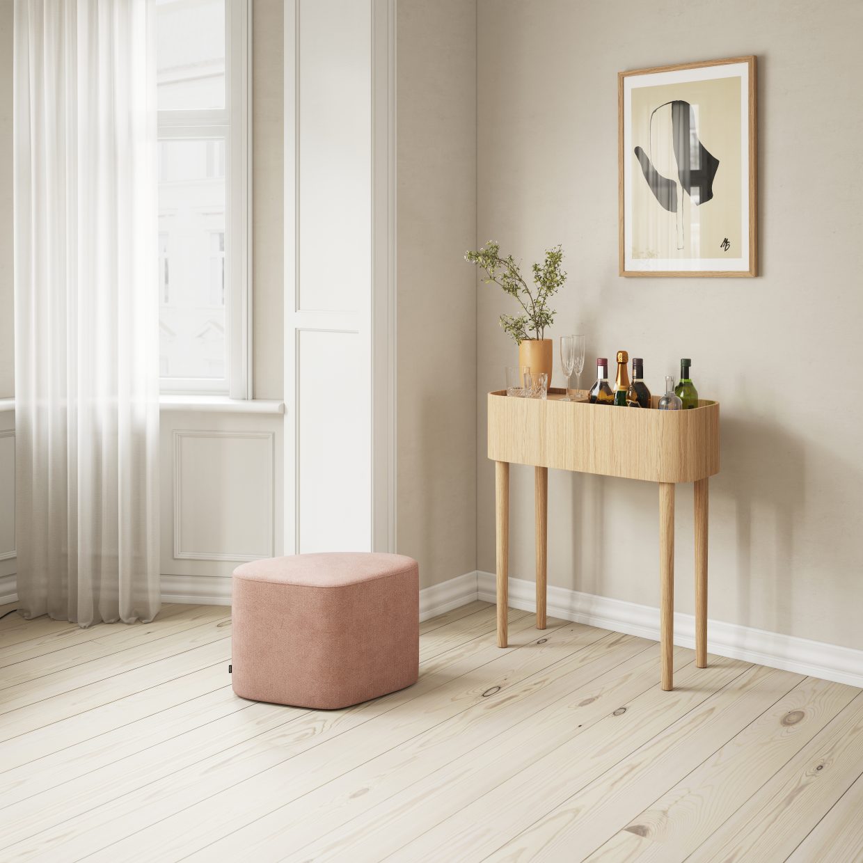 Serena Konsole Tisch aus Eiche, hell gebeizt, mit Getränken dekoriert. Elegantes Möbelstück für Wohnzimmer und Flur.