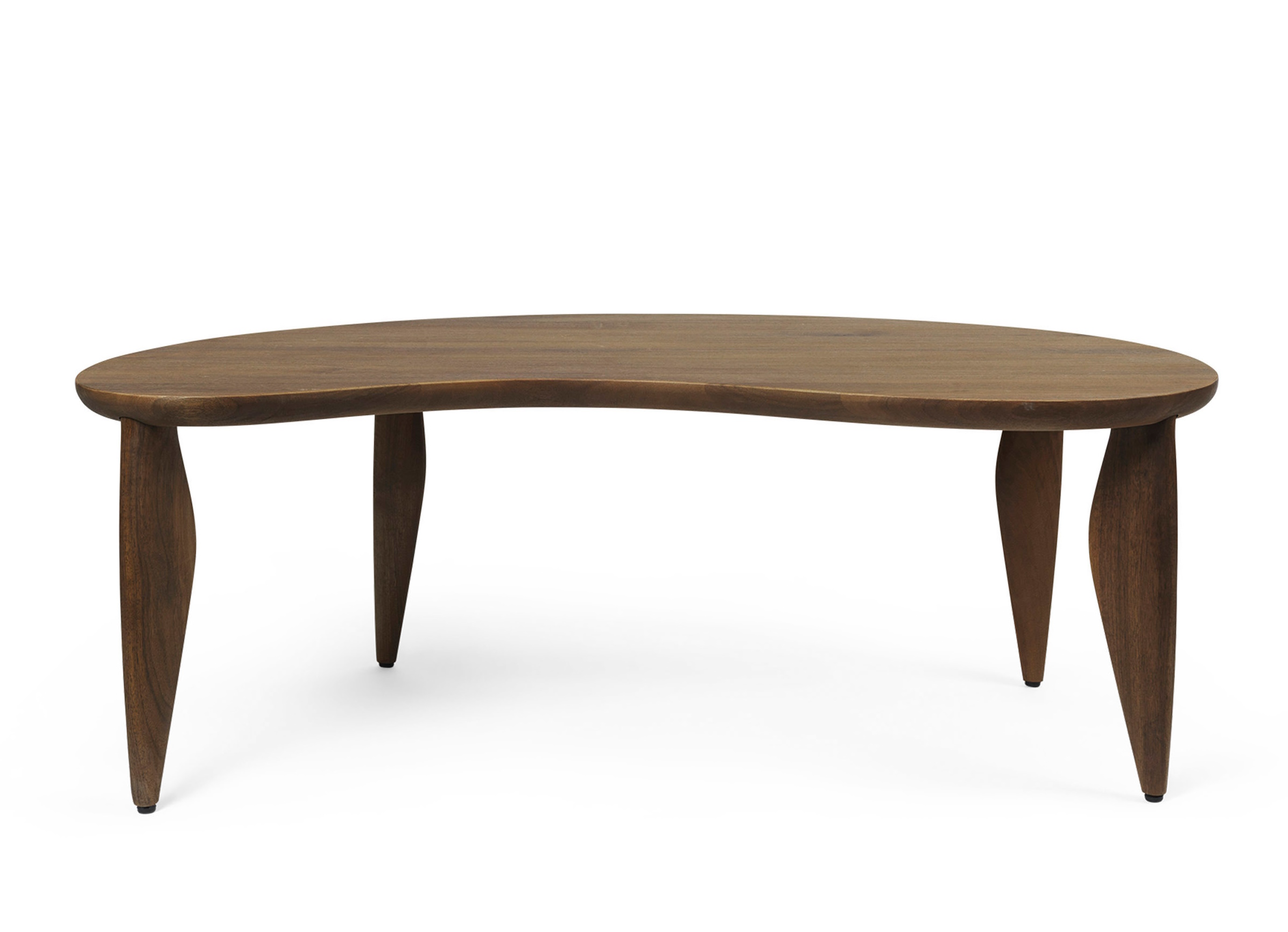 Feve Coffee Table von Ferm Living aus geöltem Walnussholz mit organischer Form.