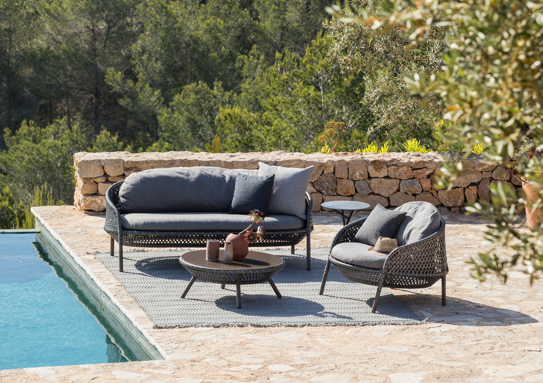 AHNDA Outdoor 2-Sitzer Sofa Dedon