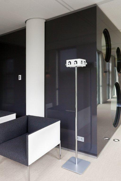 Flow Square Garderobenständer Cascando