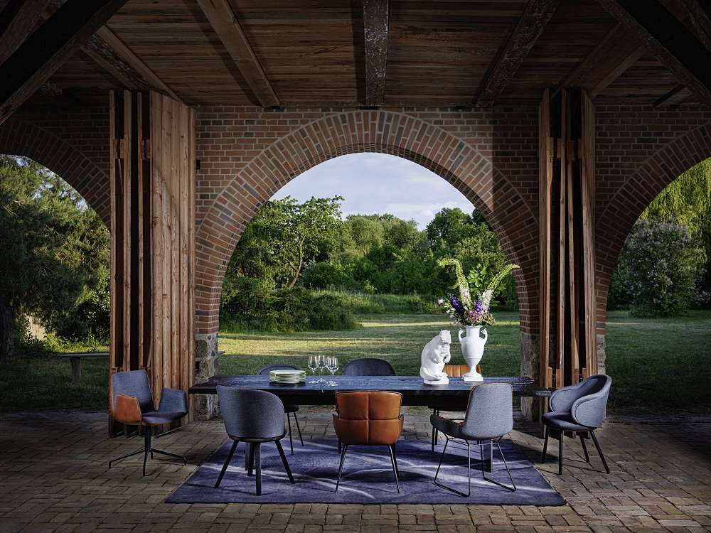 Ona 2020 Curved Armchair Armlehnenstuhl Freifrau Manufaktur