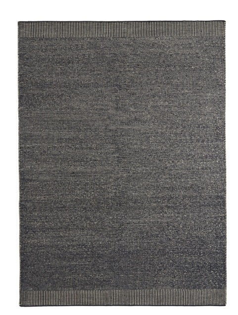 Rechteckiger, dunkelgrauer Rombo Teppich von Woud, 170x240 cm, mit schmalem, gestreiften Rand.