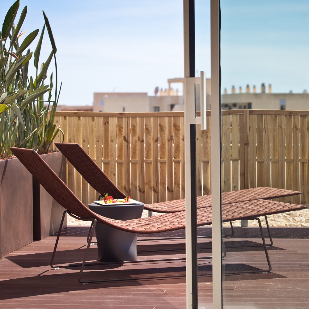 Trenza TU0704 Chaise loungue Outdoor Liege Andreu World