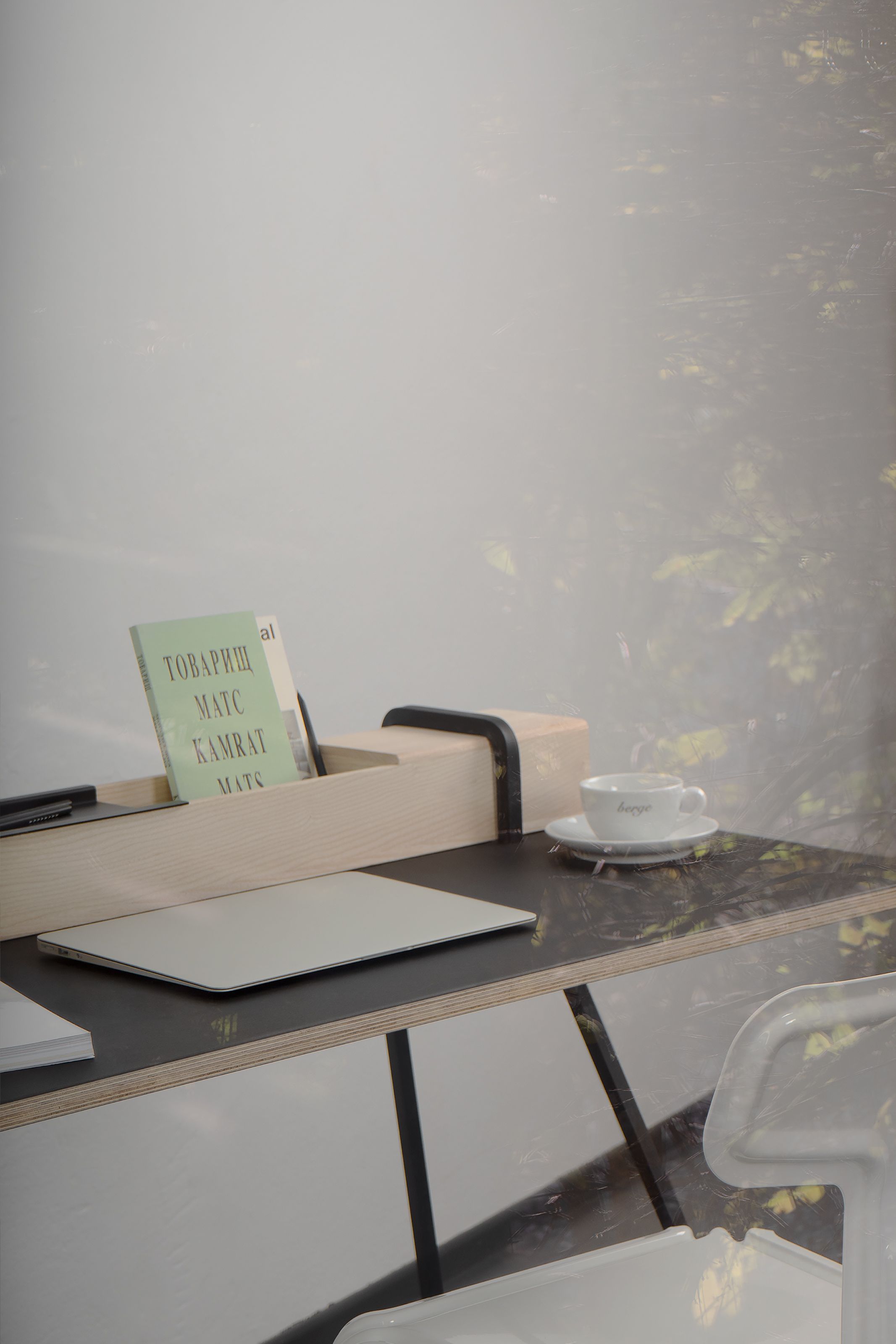 Kurt Sekretär Nils Holger Moormann