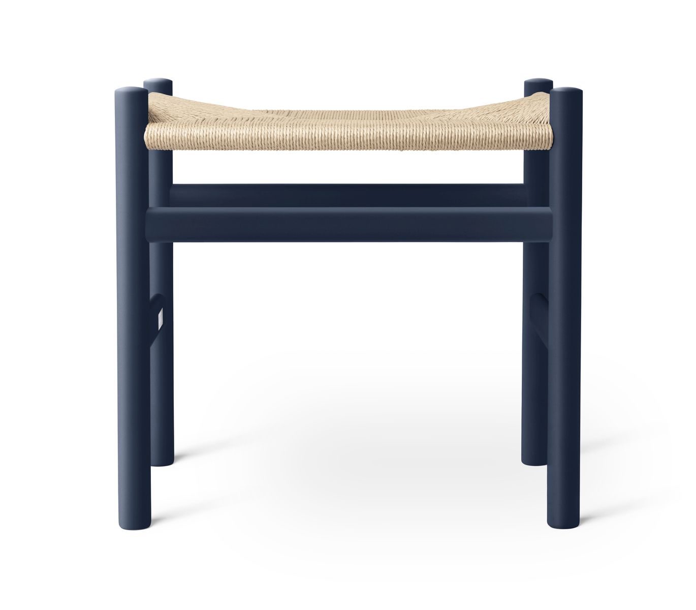 Blauer CH53 Hocker von Carl Hansen & Søn mit Sitzfläche aus Naturgeflecht. Design Hocker.