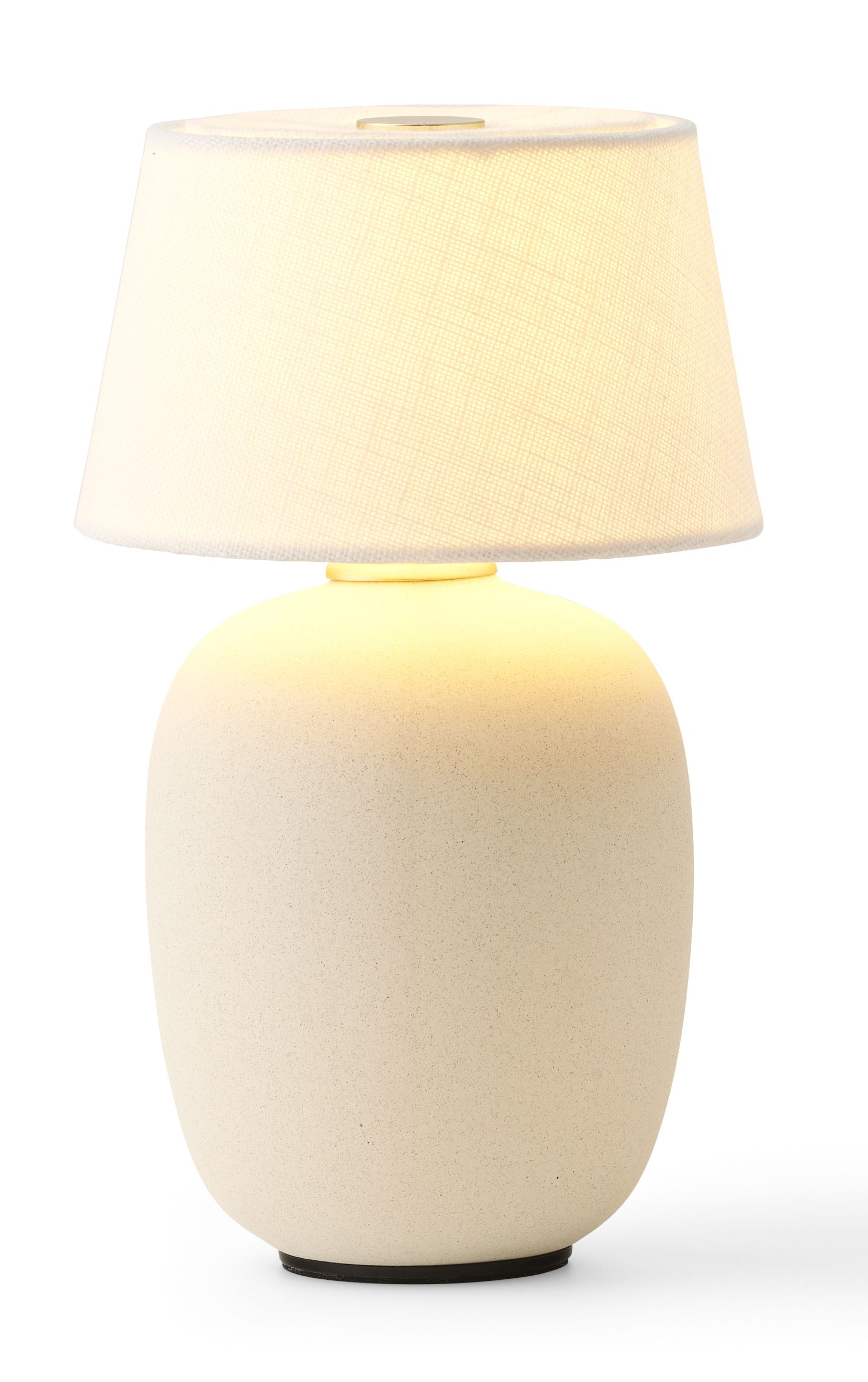 Audo Torso Tischleuchte in Sandbeige, eine tragbare Akku-Leuchte mit Stoffschirm, modernes Design.