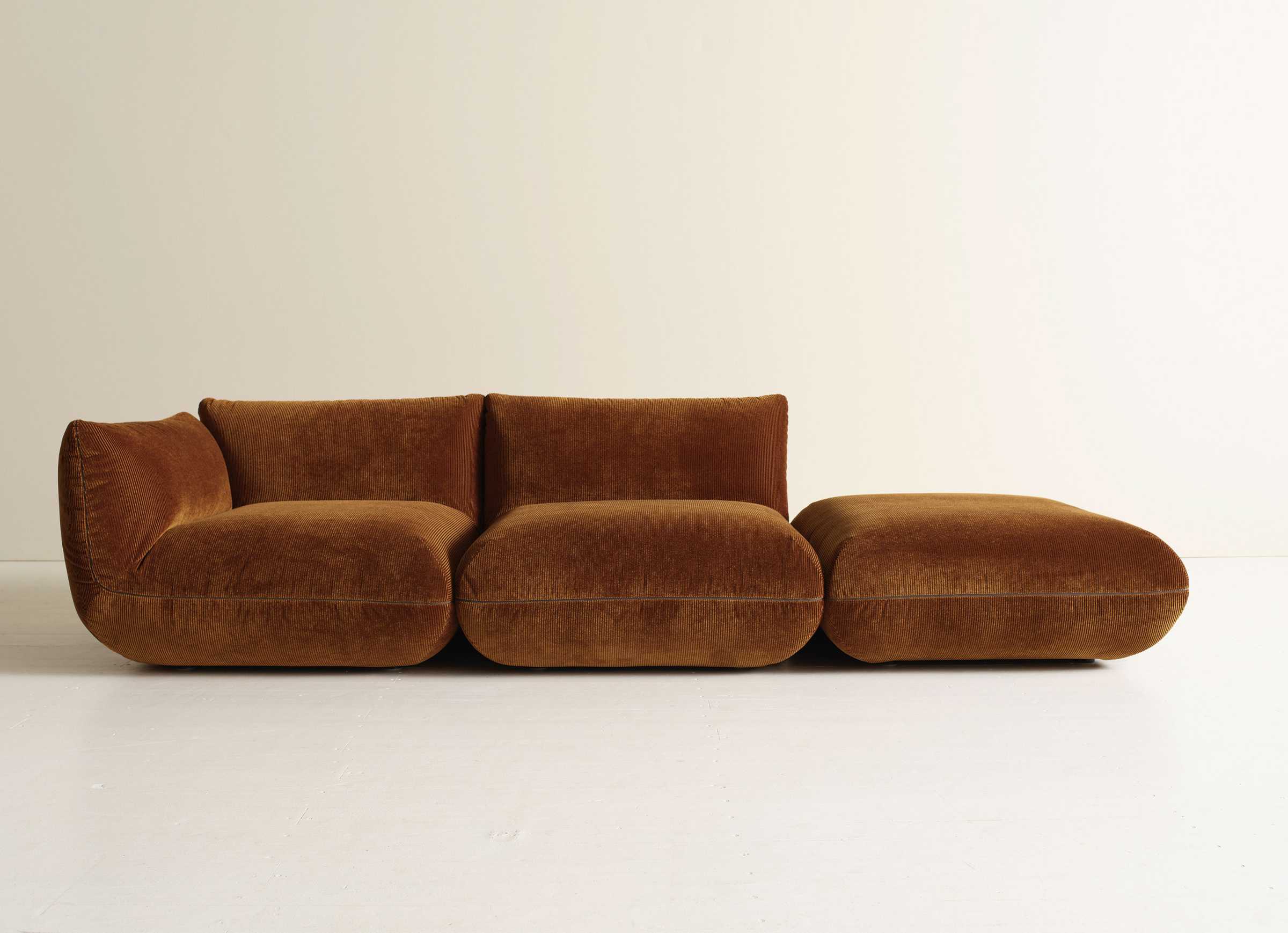 Jalis 21 Cord Hocker in Braun, modernes Design für Wohnzimmer und Lounge-Bereich.