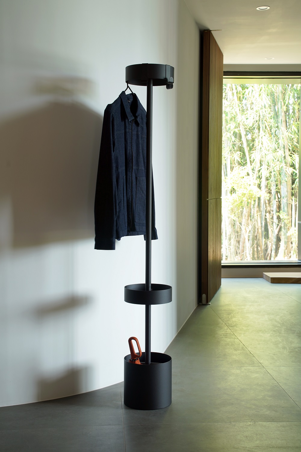 Oolo Garderobenständer Mox