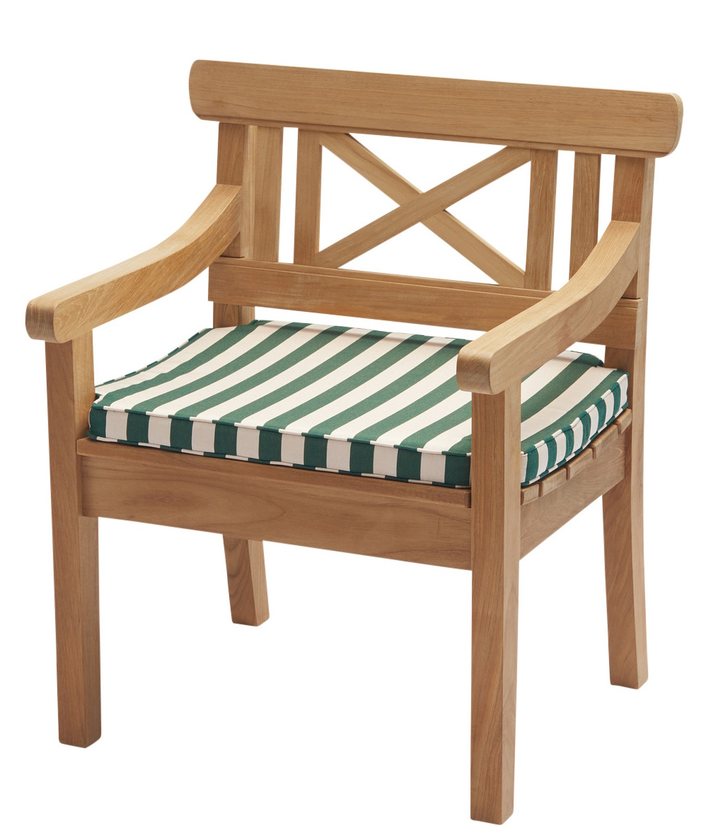 Drachmann Stuhl mit grün-weiß gestreiftem Sitzkissen für den Außenbereich von Skagerak by Fritz Hansen.