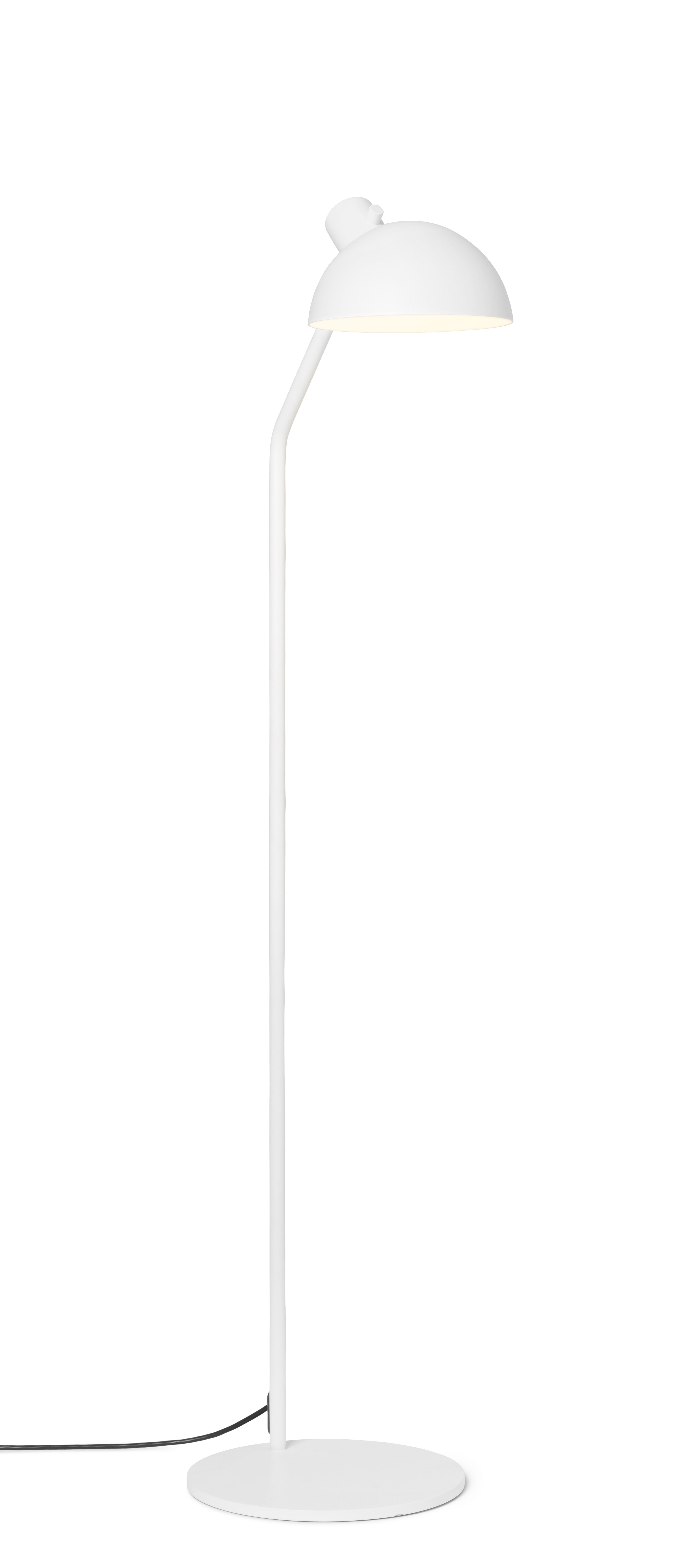 Weiße MO320 Stehleuchte von Carl Hansen & Søn, modernes Design für Wohnzimmer und Büro.