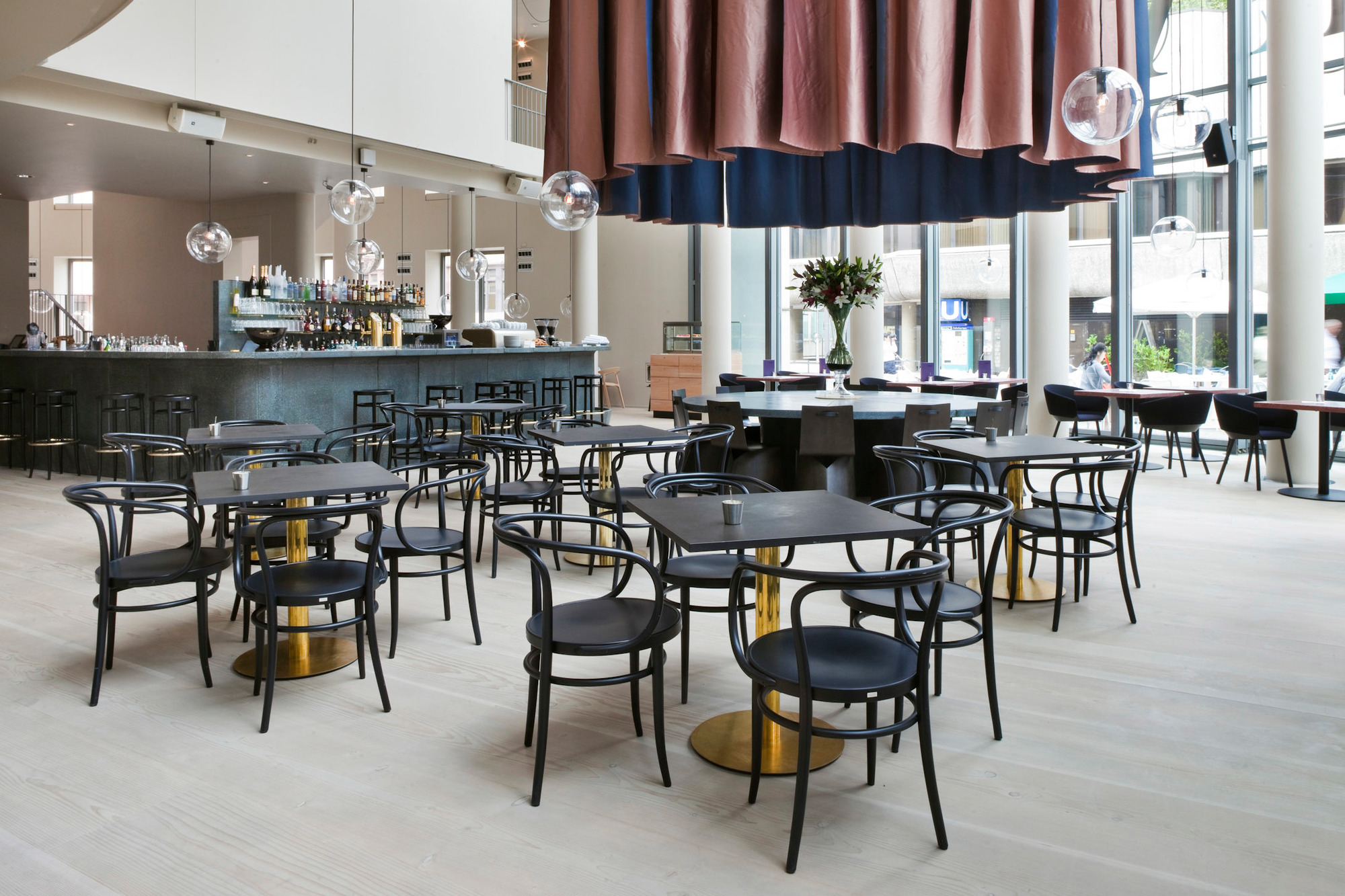 209 Bugholz Stuhl Thonet