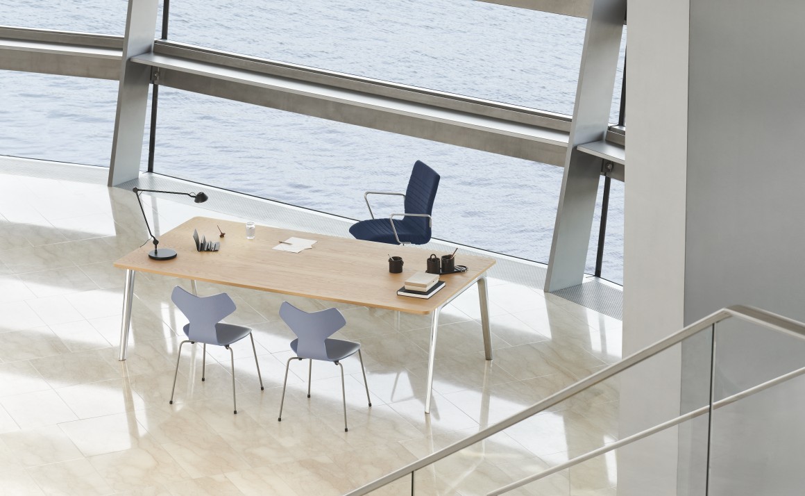 Pluralis Tisch Fritz Hansen