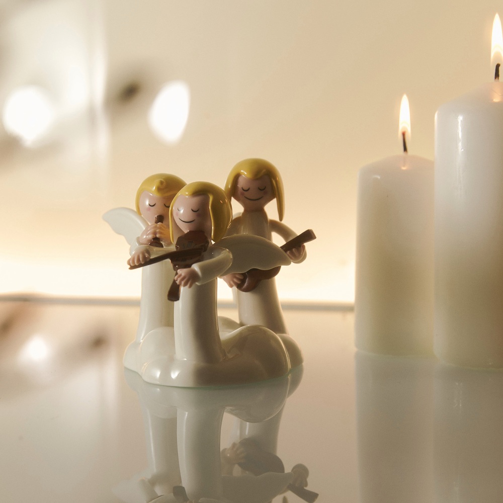 Alessi Happy Eternity Baby Engel Do Re Mi AGJ01, musizierende Weihnachtsdeko Figur mit Kerzen.