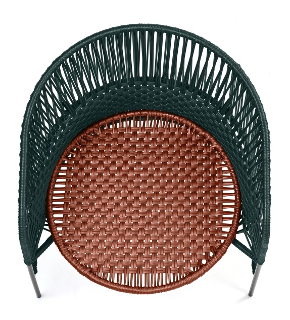 Ansicht von oben: Moosgrüner Caribe Chic Loungesessel mit kupferfarbener Sitzfläche für den Outdoor-Bereich.