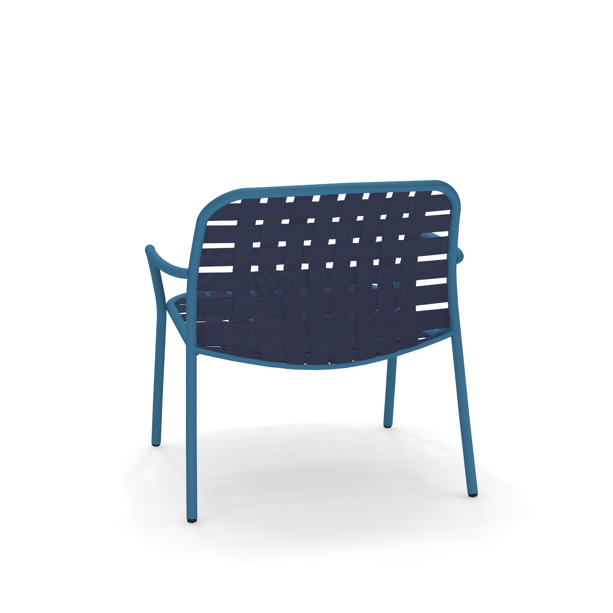Rückansicht des blauen Emu Yard Lounge Chair Sessels mit geflochtener Sitzfläche und Rückenlehne.
