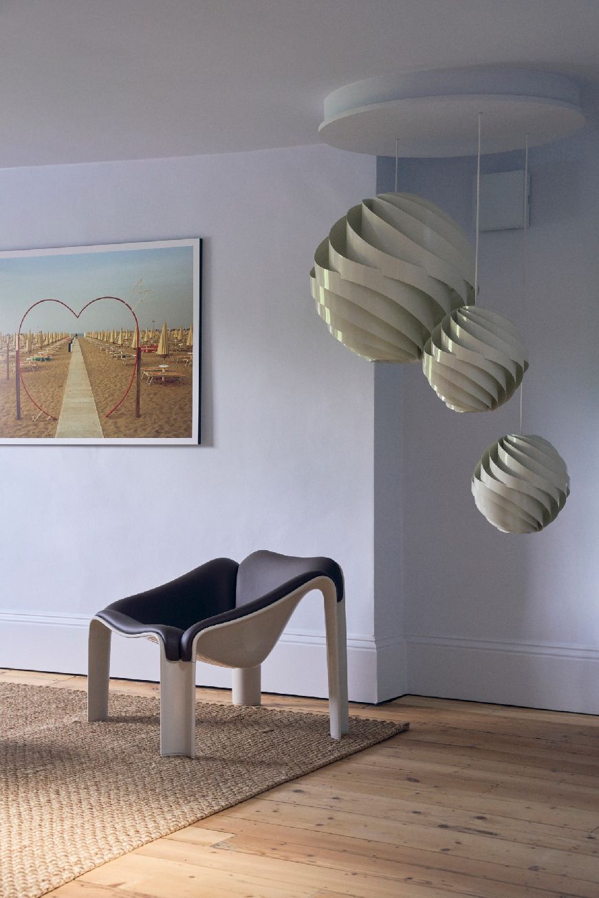 F300 Lounge Chair Sessel Gubi