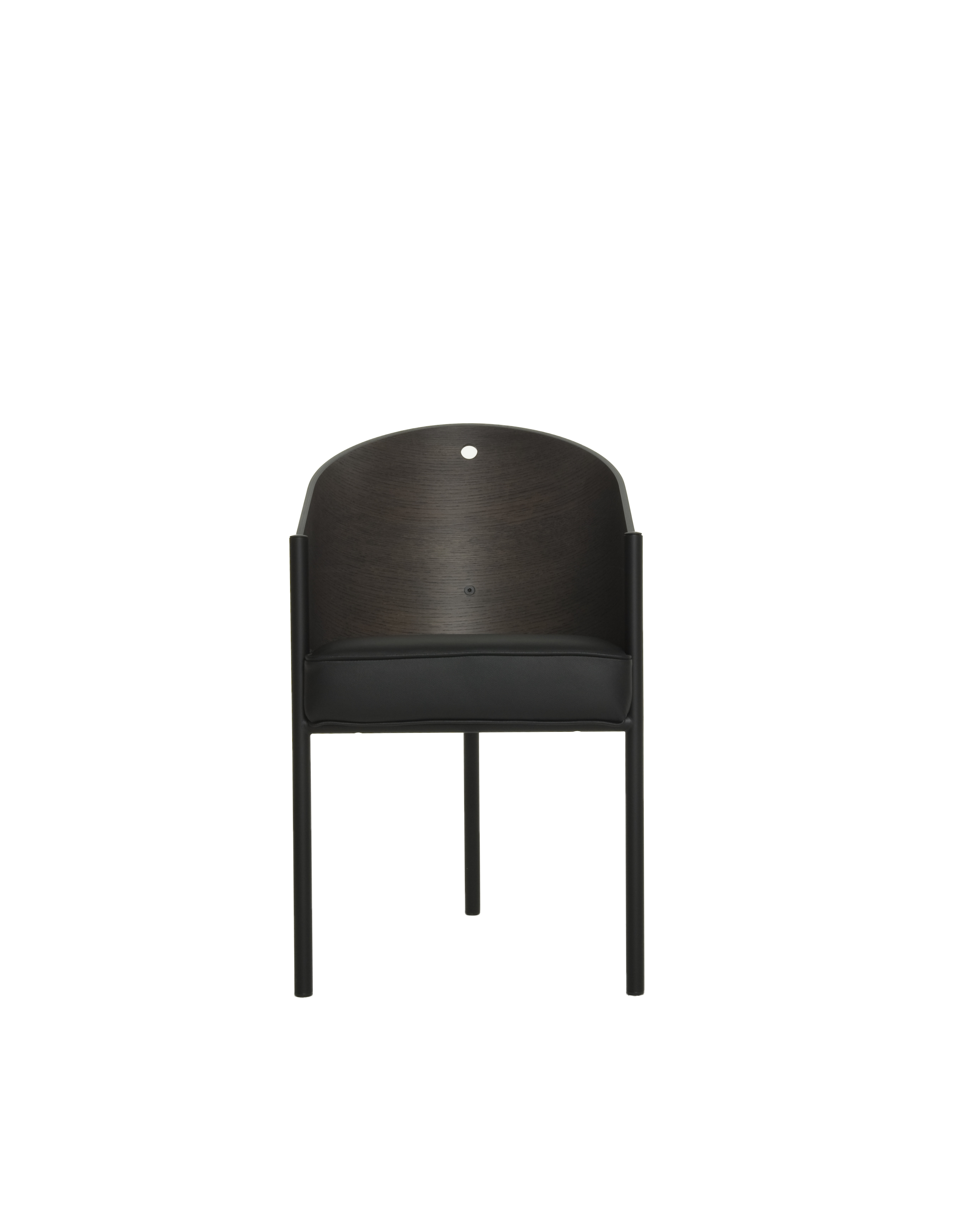 Costes Armlehnstuhl von Driade, schwarzes Leder, dunkles Holz, modernes Design, bequemer Sitz.