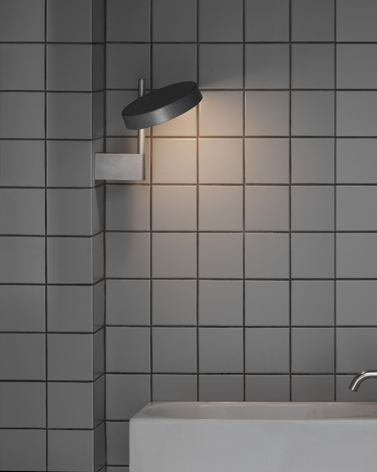 w242 BR1 Pastille alu Wandleuchte wästberg