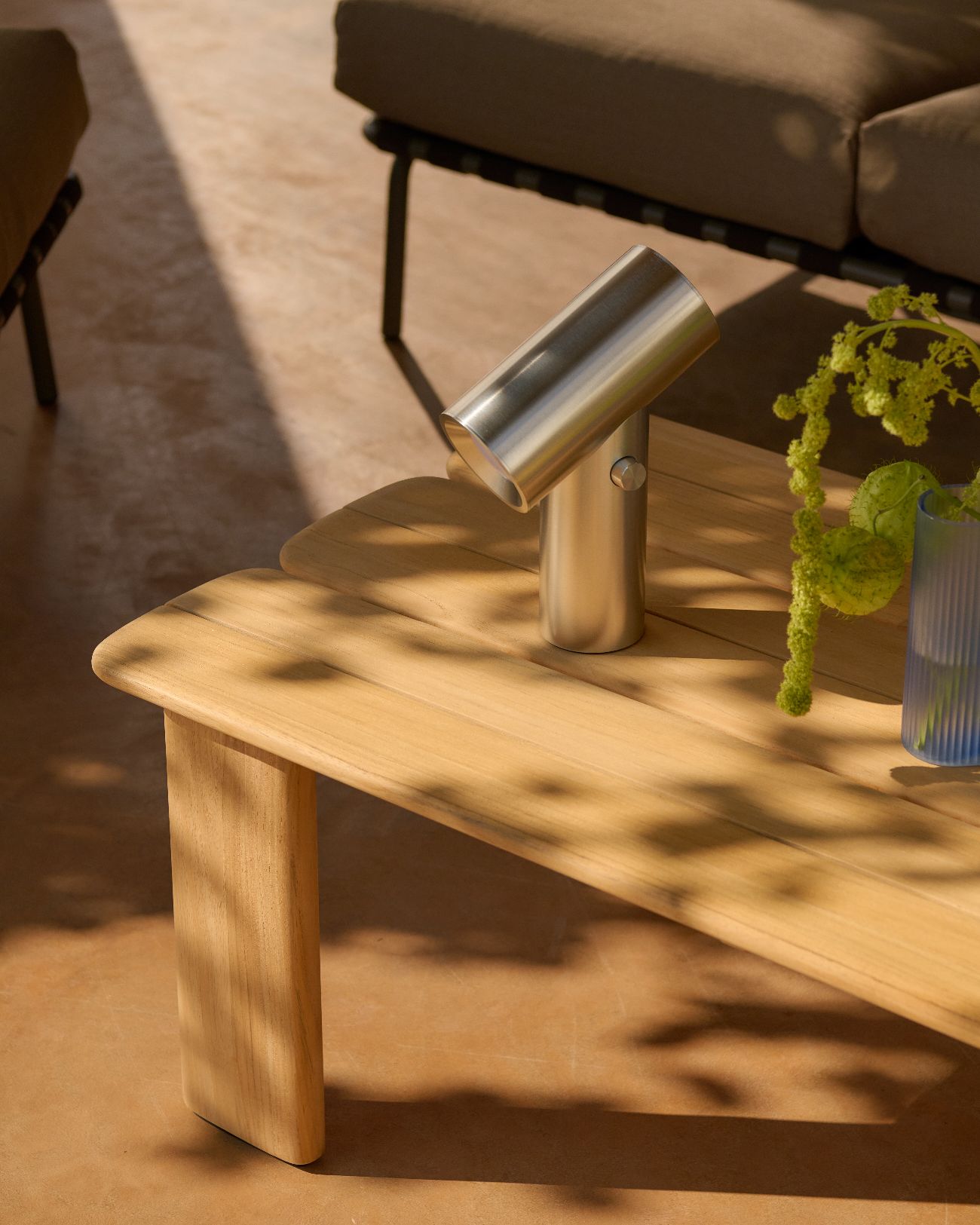 Assemble Coffee Table Couchtisch 135x55 cm Teak Outdoor Muuto  