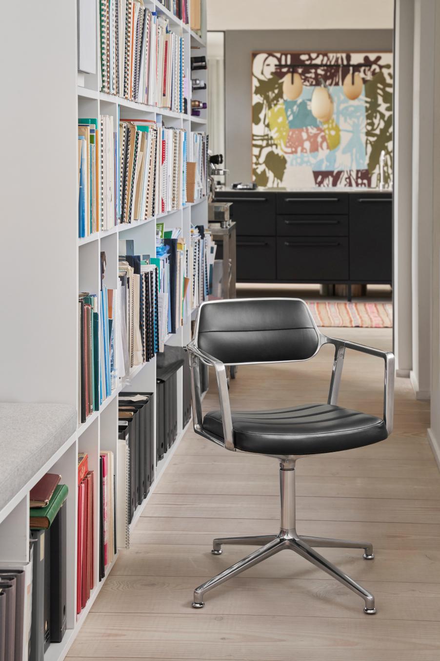 Vipp 453 / Vipp453 Drehstuhl Swivel Chair Vipp