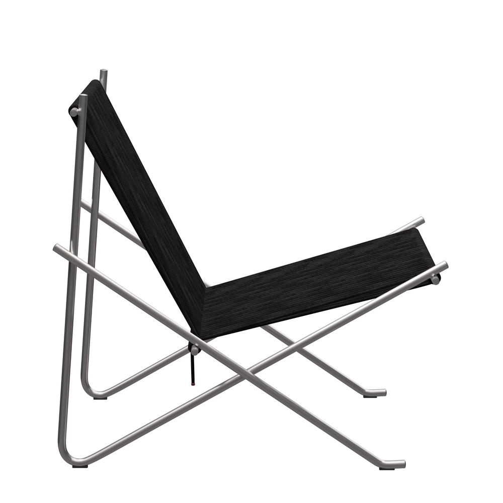 PK4 Lounge Chair von Fritz Hansen mit schwarzem Sitz und Edelstahlgestell.