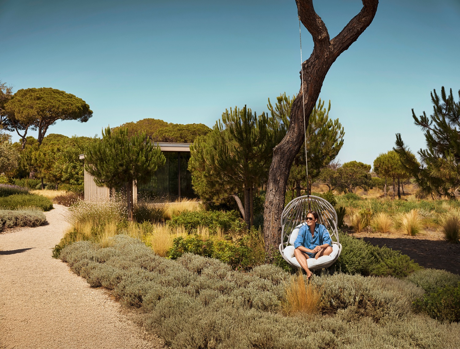 Kida Hängender Sessel mit Polster Dedon