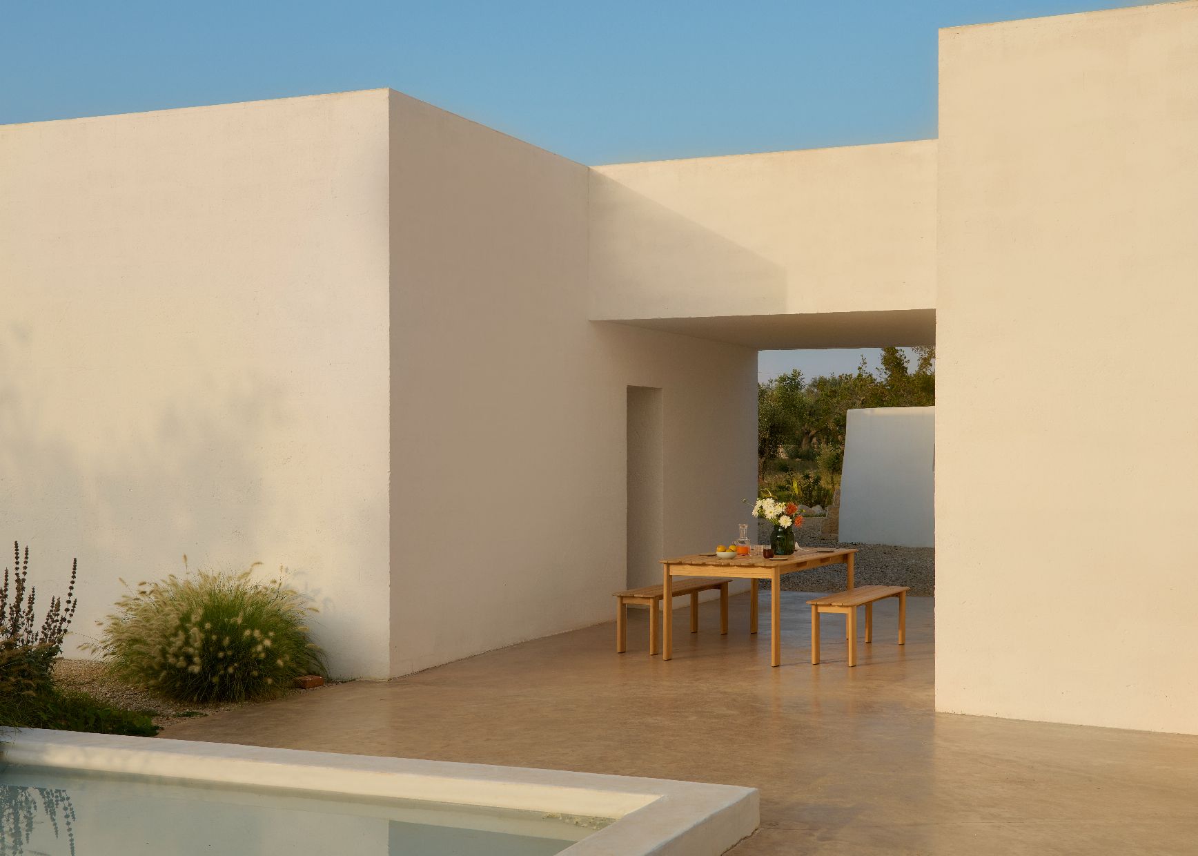 Assemble Bench Bank Teak Outdoor Muuto