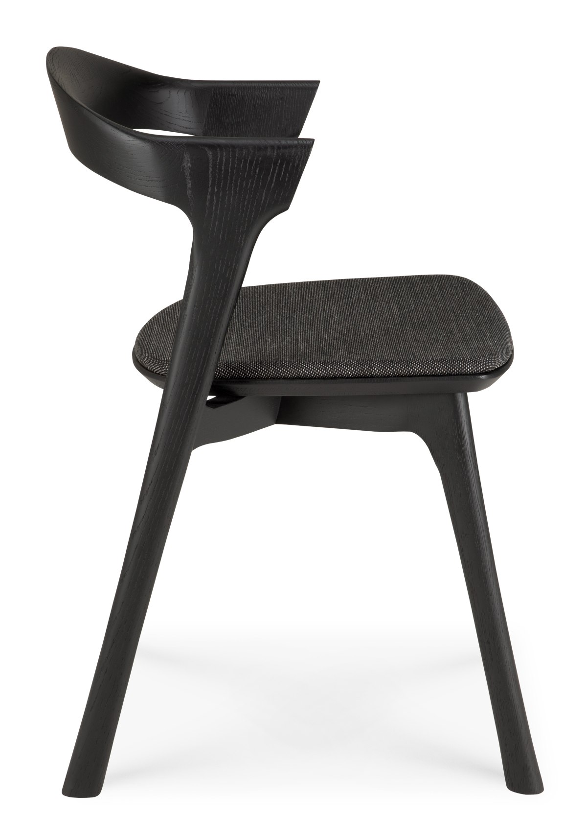 Bok Stuhl: brauner Holzstuhl mit schwarzem Stoffbezug, moderner Esszimmerstuhl von Ethnicraft.