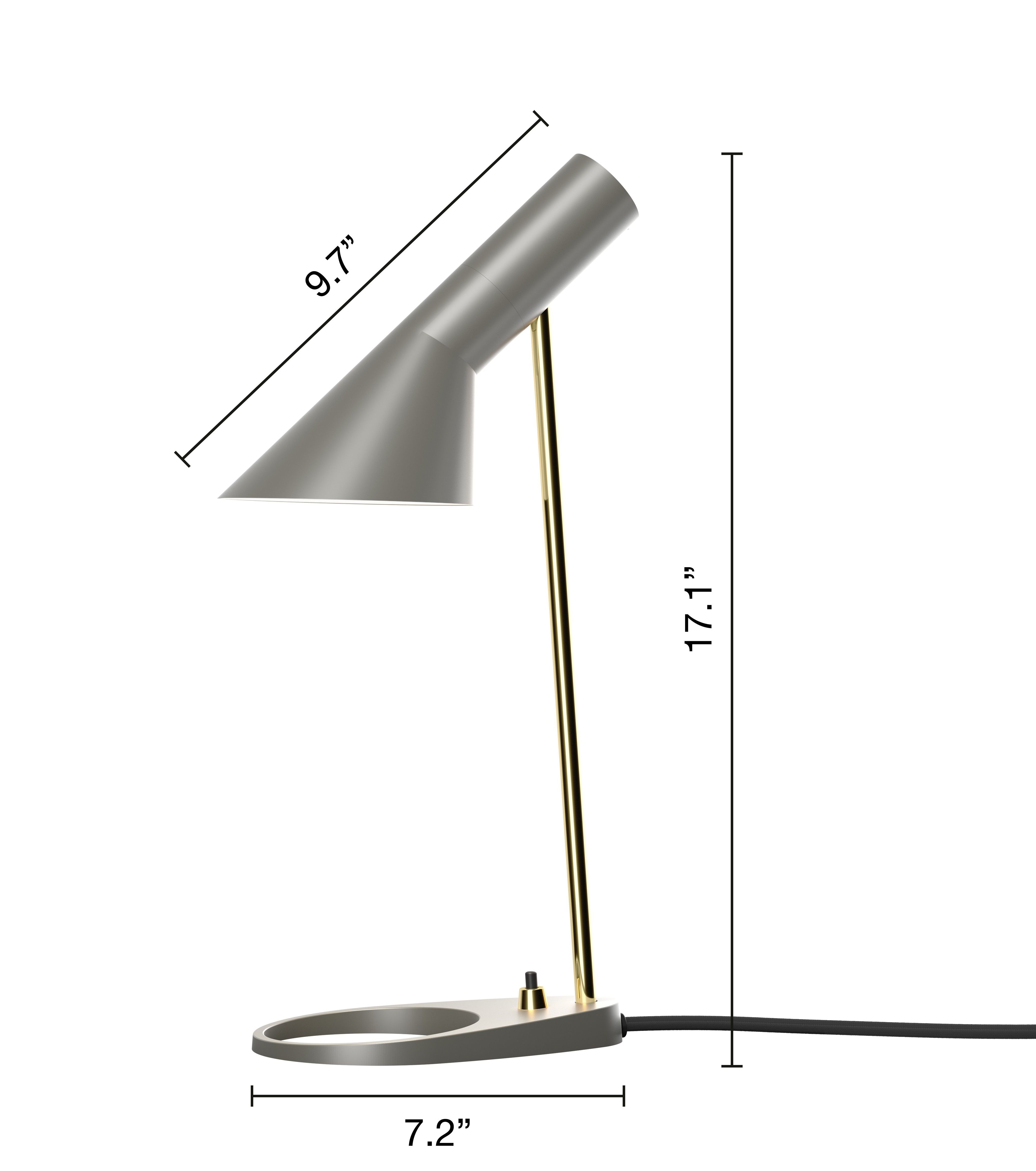 AJ Mini Tischleuchte von Louis Poulsen in Grau mit goldenem Ständer, Design Lampe.