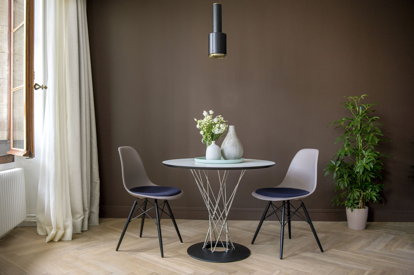 Eames Fiberglass Chair DSW Stuhl mit Sitzpolster Vitra