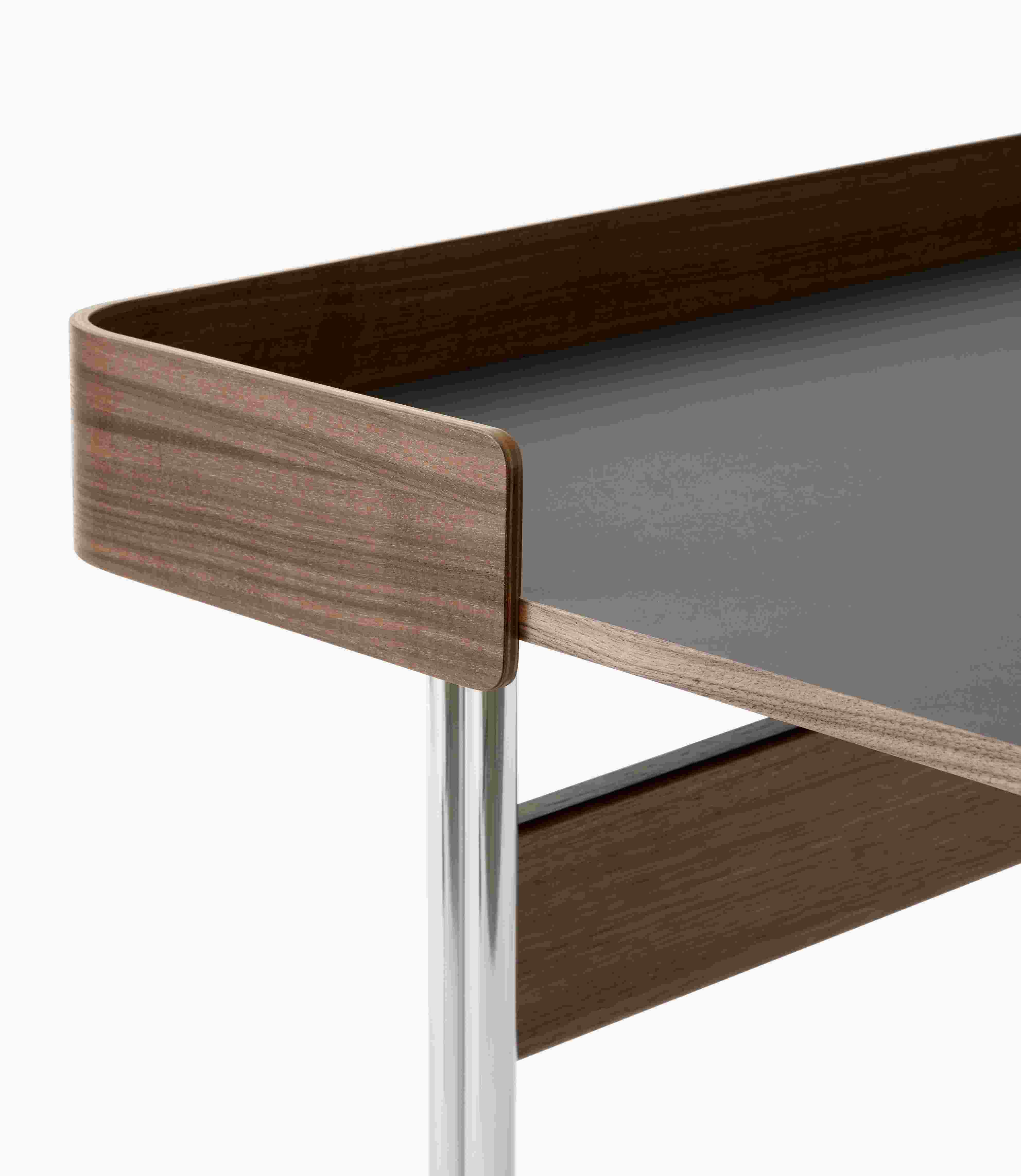 Pavilion AV16 / AV17 Sekretär / Schreibtisch AndTradition