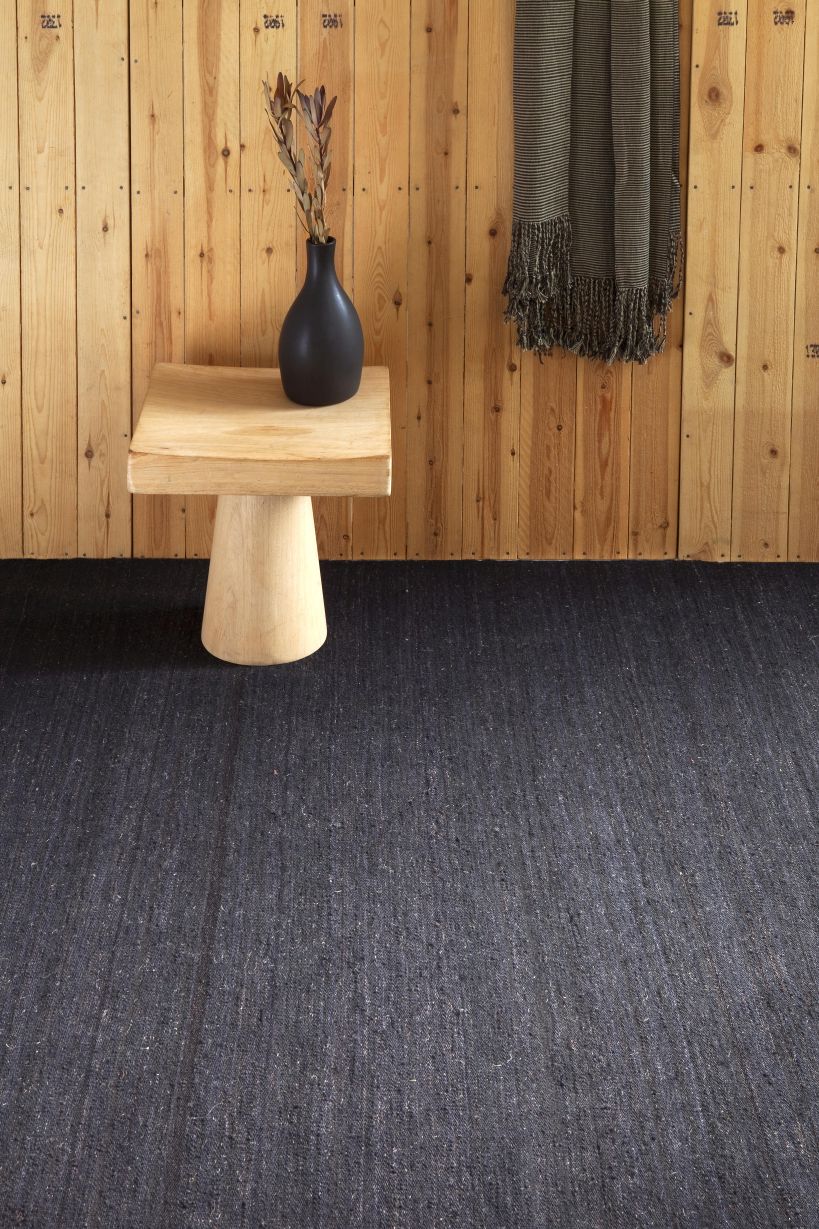 Nomad Teppich Grau 250x350cm Nanimarquina