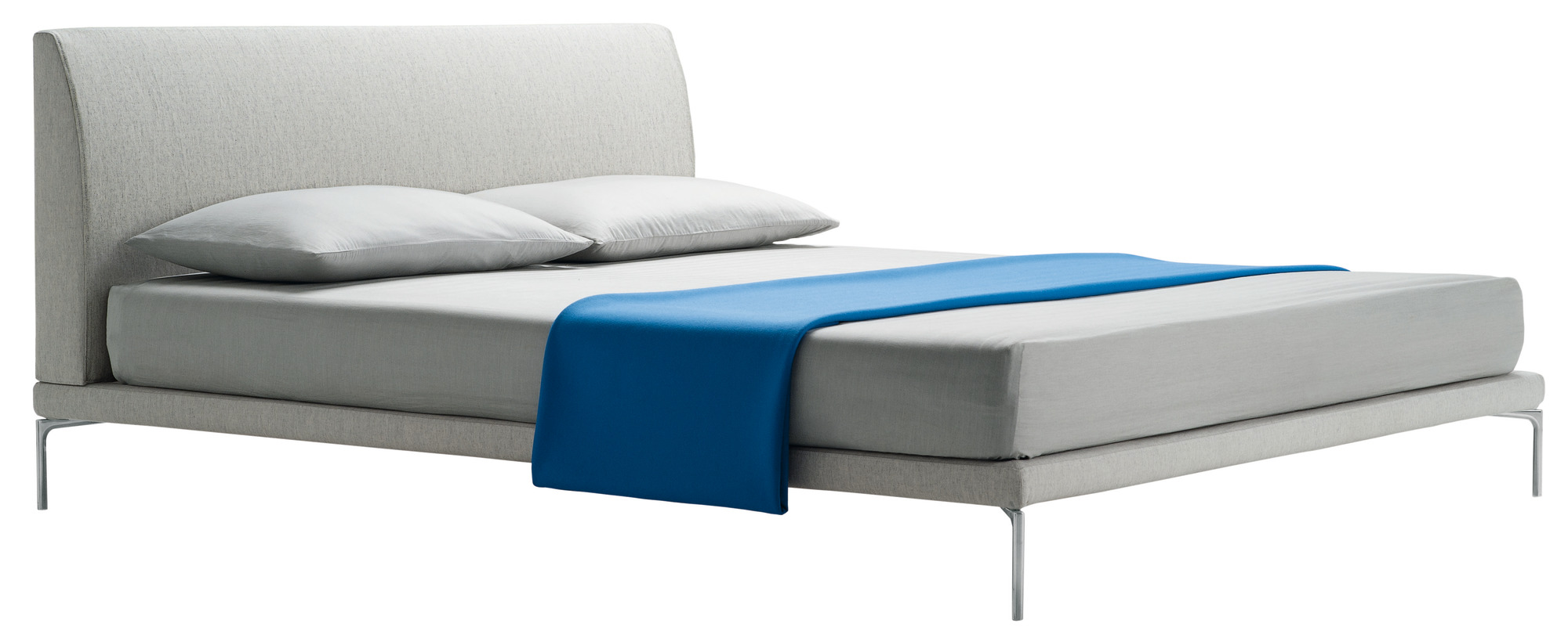 Modernes Talamo Bett von Zanotta mit grauem Bezug und blauer Decke, ideal für stilvolle Schlafzimmer.