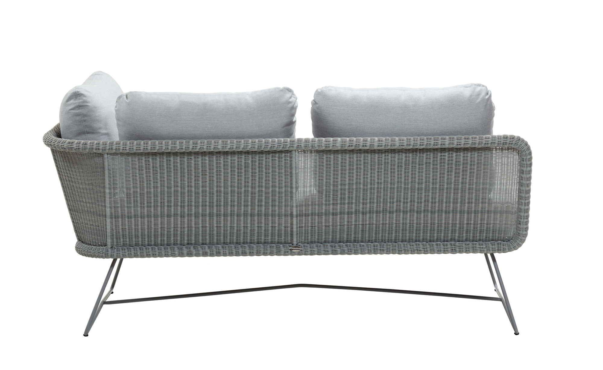 Rückansicht: Graues Horizon Outdoor 2-Sitzer Sofa von Cane-Line mit hellgrauen Kissen.