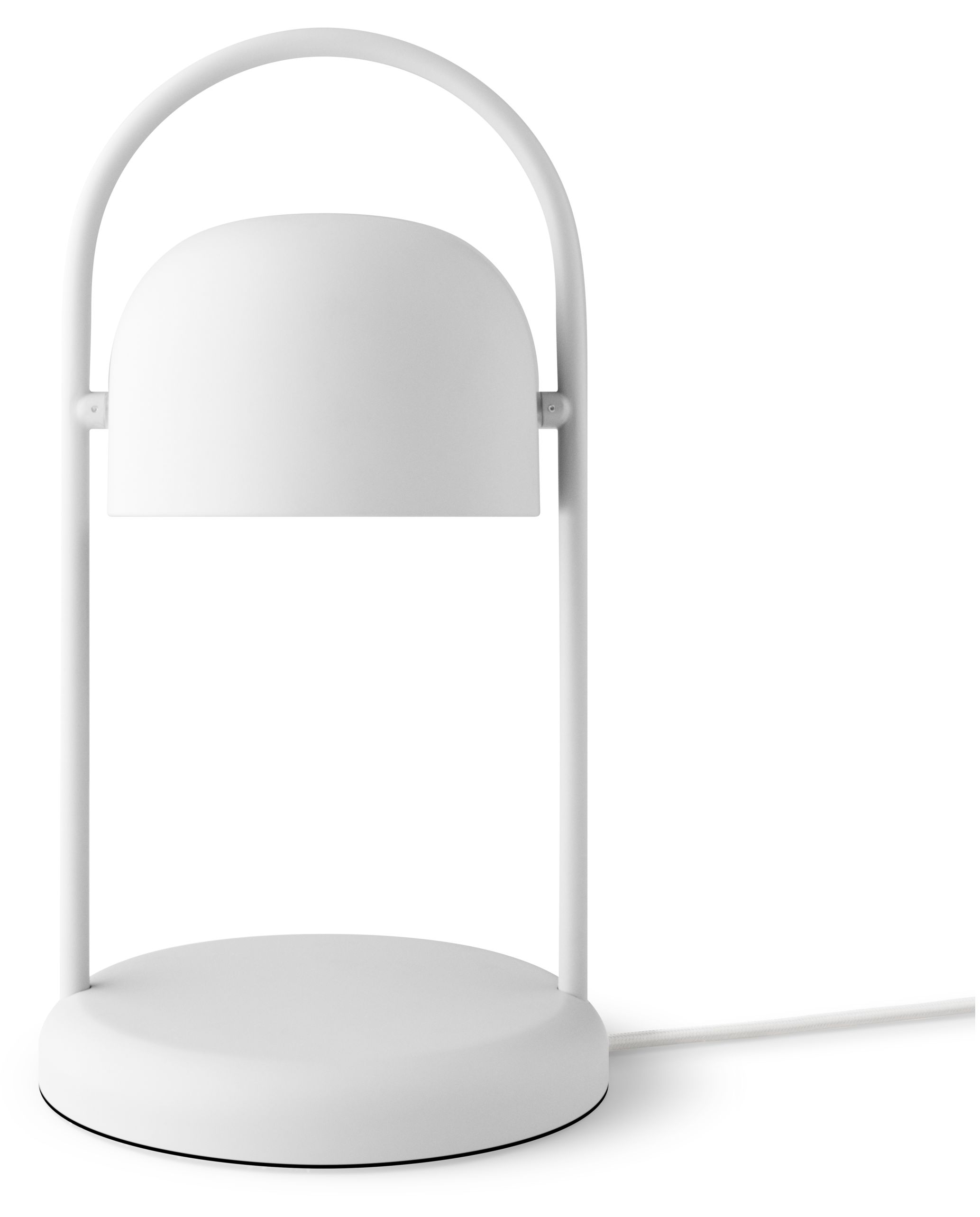 Weiße Quay Stehleuchte von Eva Solo mit rundem Fuß und Lampenschirm.