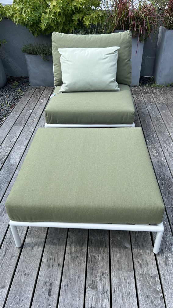 Level 2 Lounge Kombination Outdoor Houe AUSSTELLUNGSSTÜCK