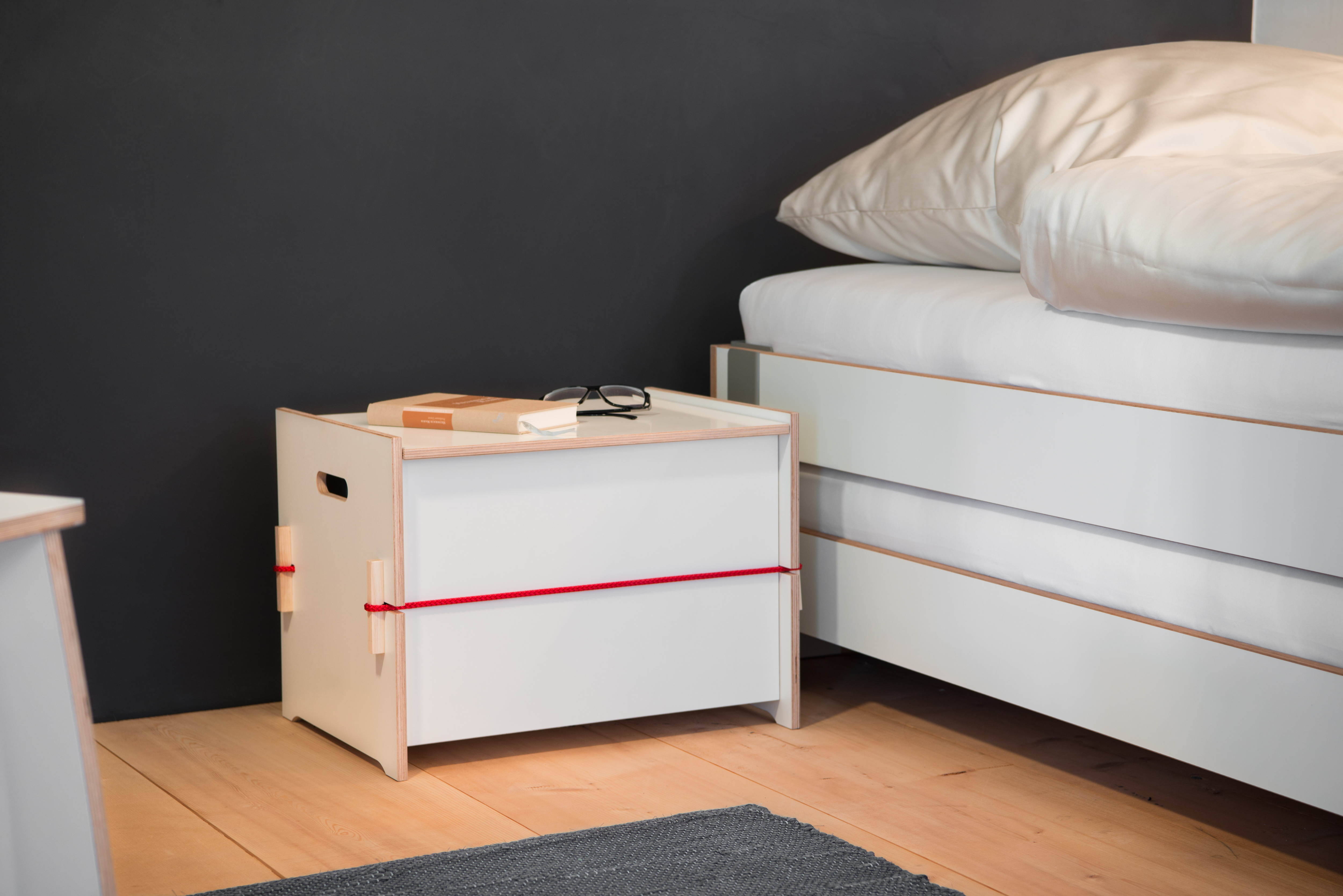 Trude Nils Holger Moormann