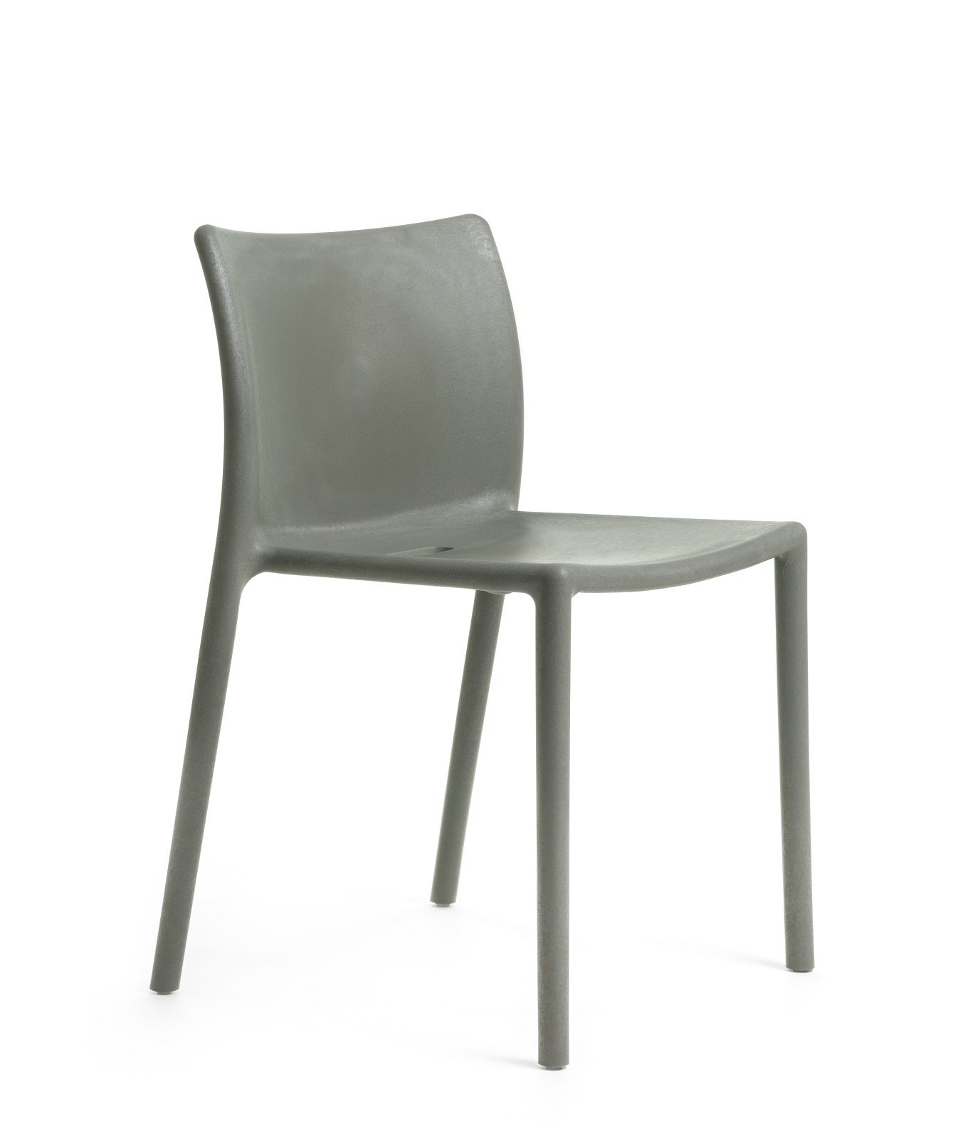 Grauer Magis Air-Chair Stuhl aus recyceltem Kunststoff für drinnen und draußen. Moderner Gartenstuhl.