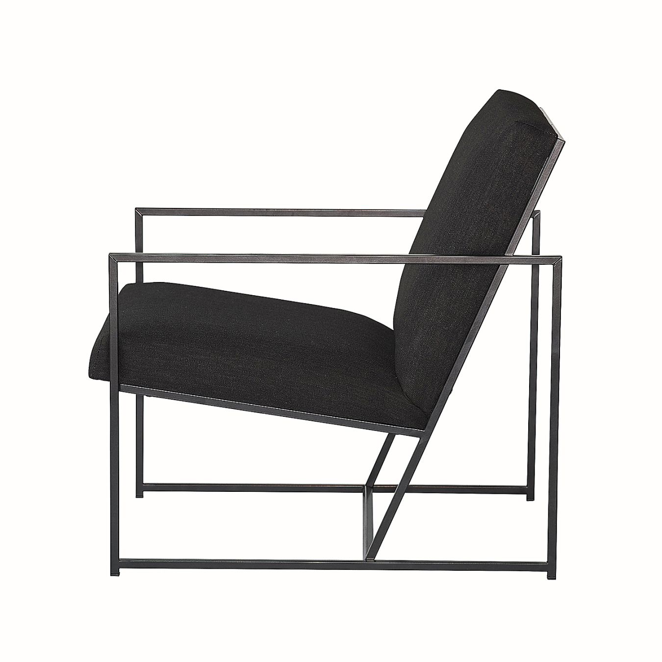 Schwarzer Sessel im modernen Design von Jan Kurtz mit filigranem Metallgestell. Bequemer Loungesessel für Wohnzimmer.