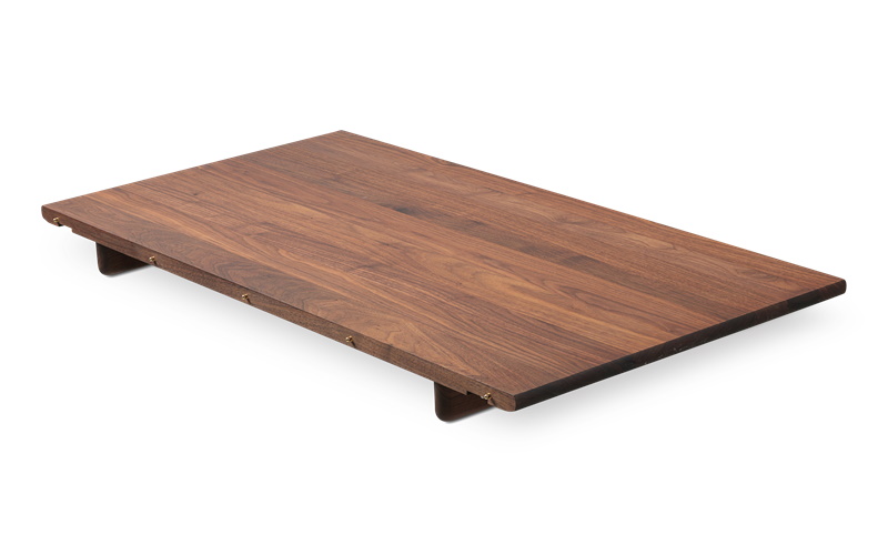 CH337I Einlegeplatte aus Walnuss für Carl Hansen & Søn Esstisch, lackiert und ausziehbar.