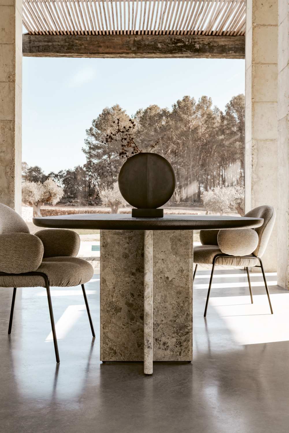 BC17 T-Rox Tisch oval Esstisch Janua 