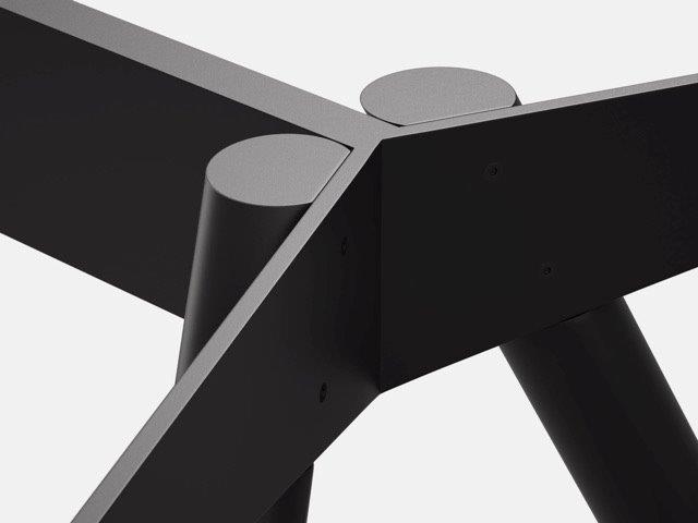 Detailaufnahme: Schwarzes Masa Tischgestell aus Stahl von New Tendency, modernes Design.