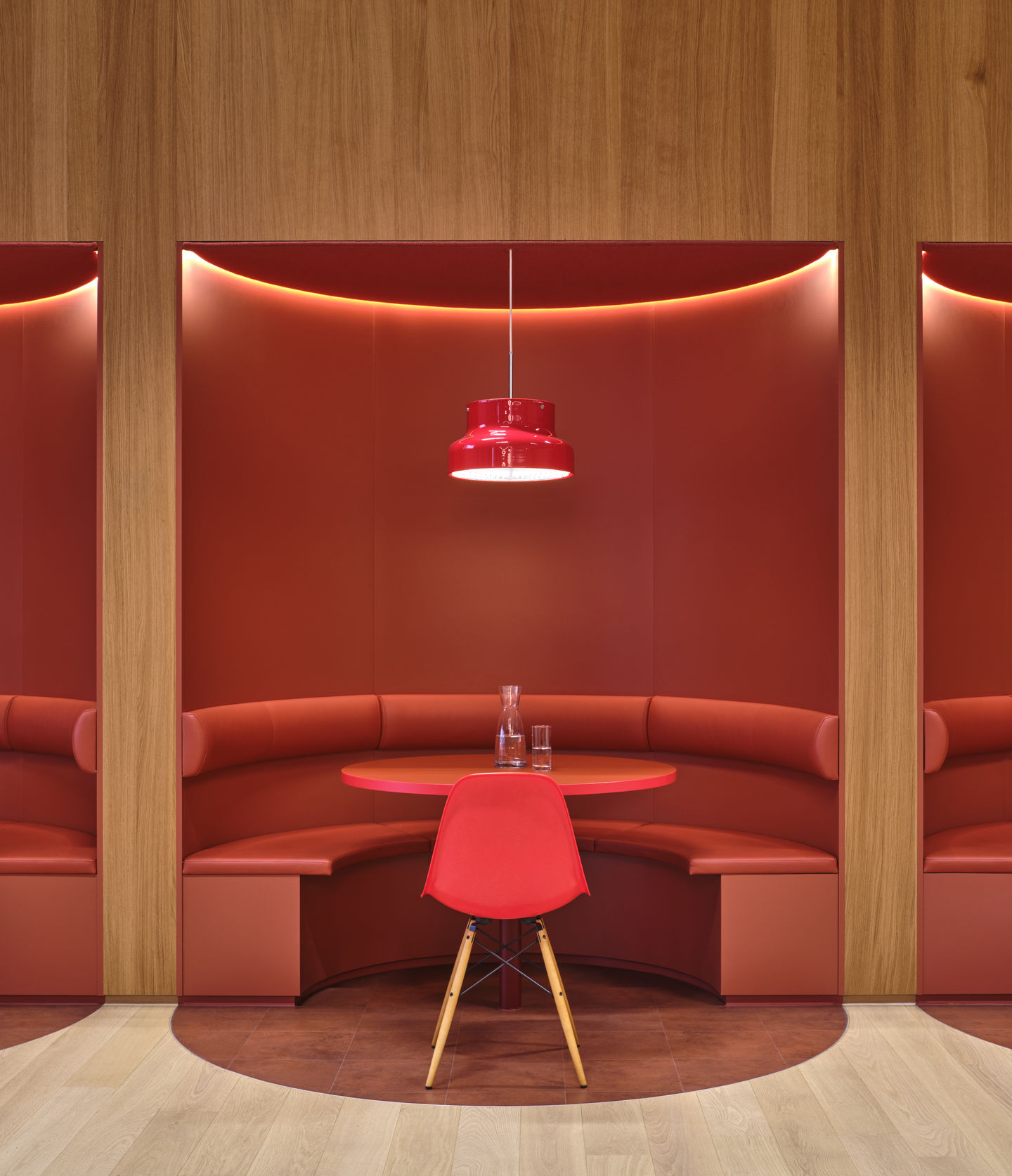 Eames Fiberglass Chair DSW Stuhl Vitra