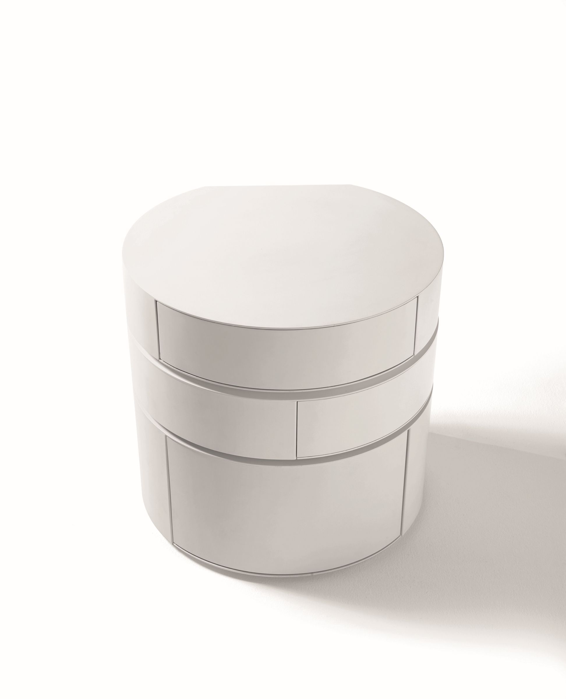 Bon.Bon 26 Container von Opinion Ciatti: Runder, weißer Nachttisch mit Schubladen für Schlafzimmer.