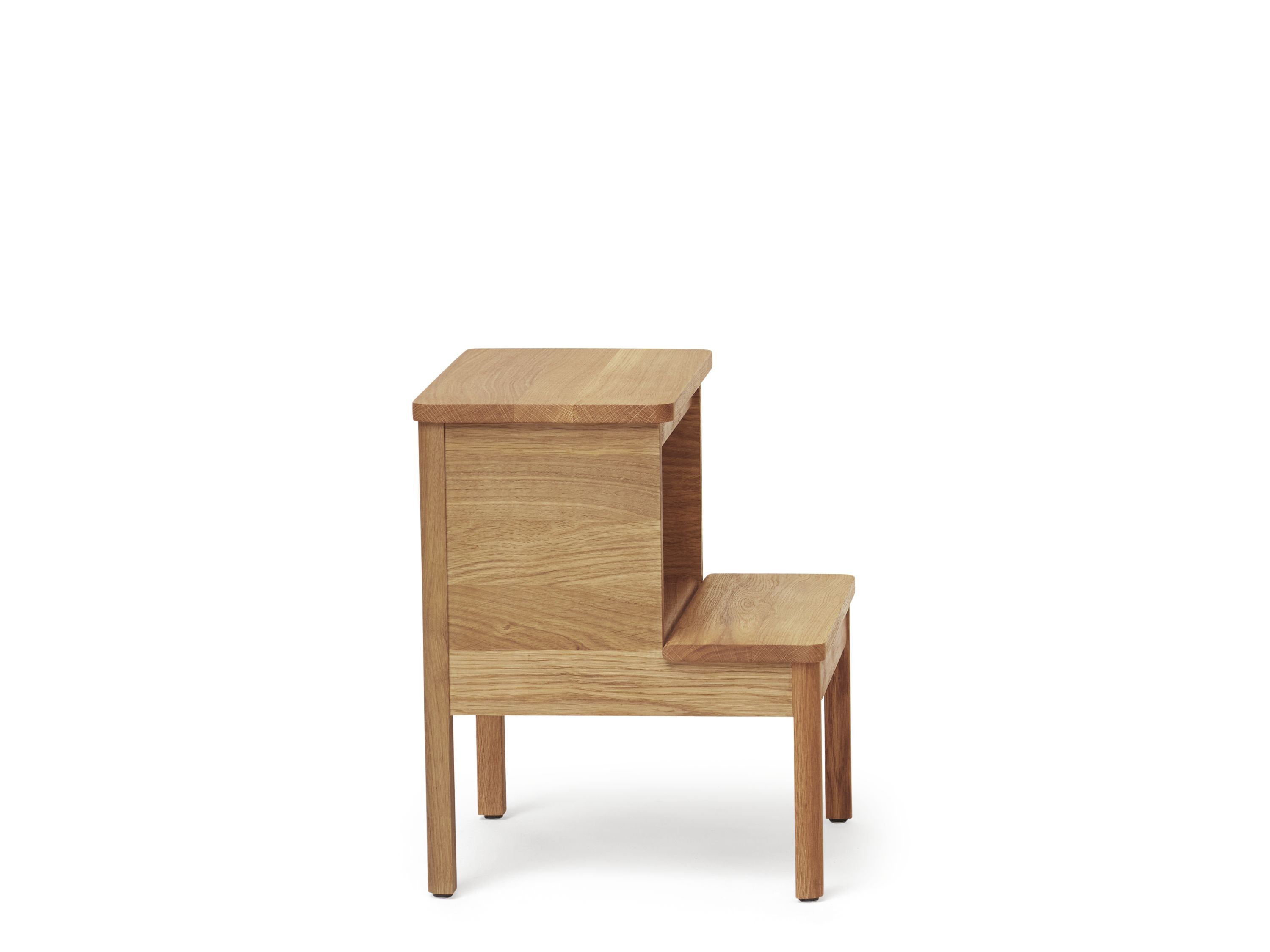 A Line Steighocker aus Eiche, zweistufig, für Kinder und Erwachsene, Möbel.
